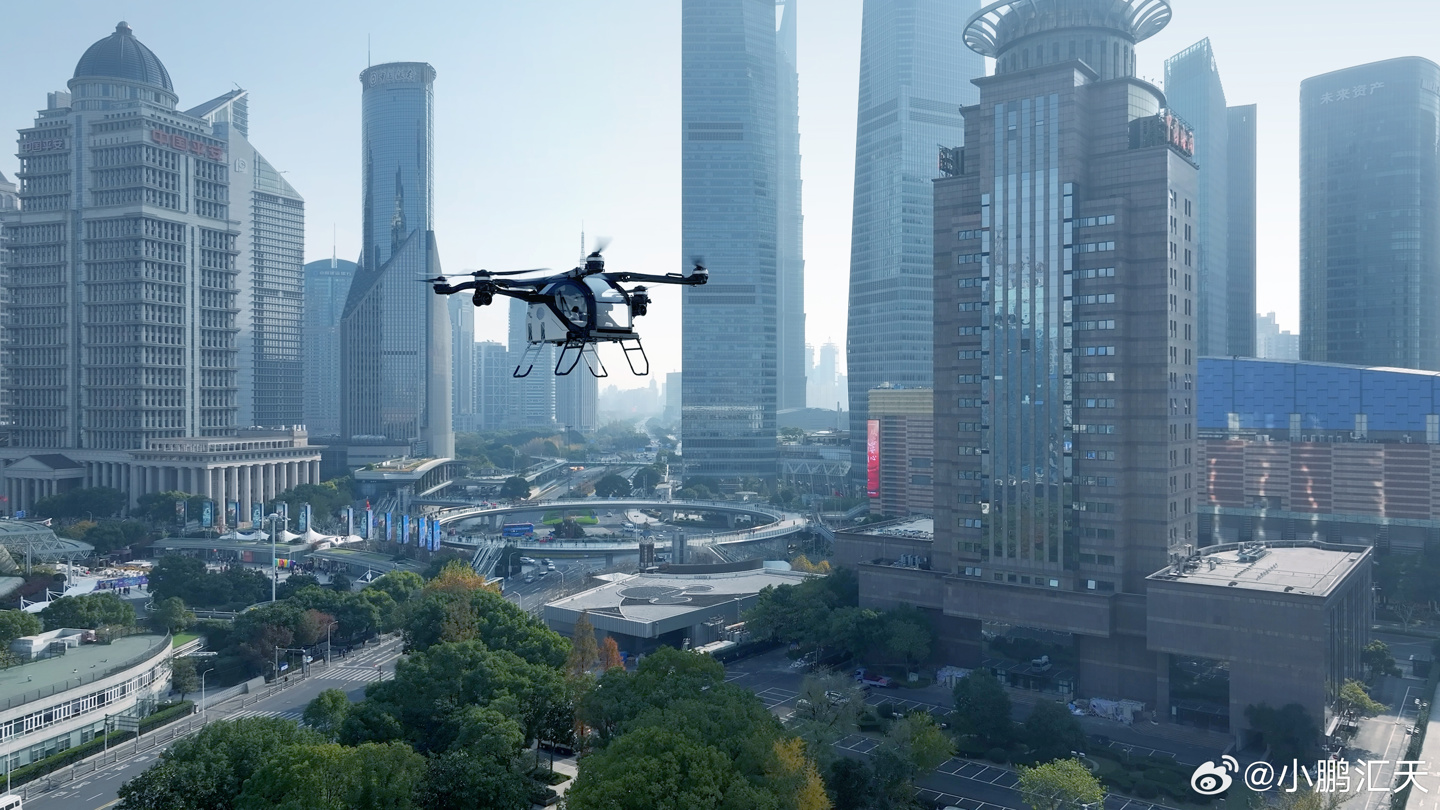 小鹏汇天飞行汽车“陆地航母”上海首飞成功,第一视角视频放出 小鹏汇天飞行汽车“陆地航母”上海首飞成功,第一视角视频放出