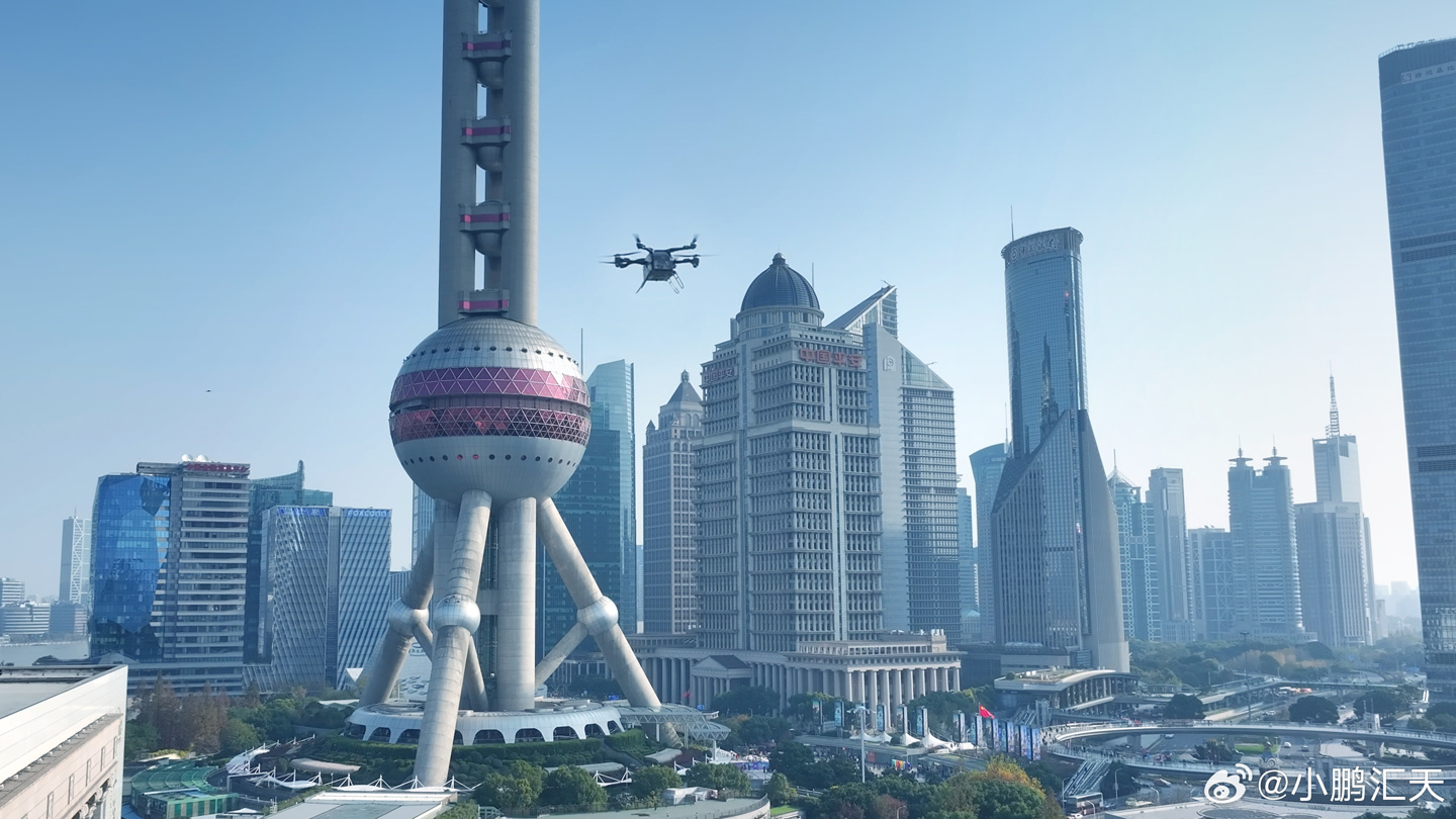 小鹏汇天飞行汽车“陆地航母”上海首飞成功,第一视角视频放出 小鹏汇天飞行汽车“陆地航母”上海首飞成功,第一视角视频放出