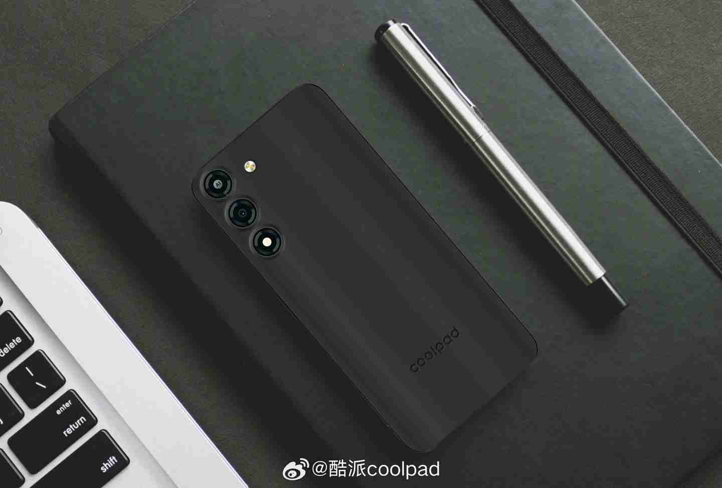 酷派推出 Y77 手机:3900 毫安时电池、6G + 128G 存储规格