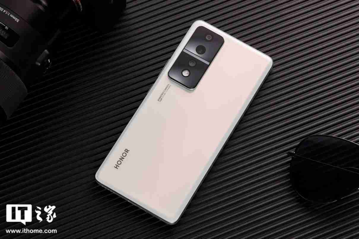 姜海荣:荣耀 GT 系列不是针对谁,第一款产品名称就是“荣耀 GT”