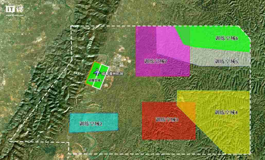 国内首个阶梯式低空空域在四川成都正式投用,包含个人娱乐空域、特技空域等