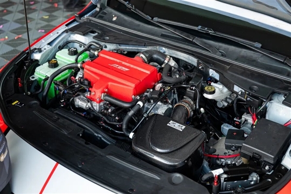 国产最强2.0T零百5.7秒!广汽传祺影豹R N1赛车上市:9.8万起