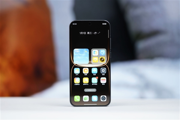 透明RGB光环 辨识度拉满！真我Neo8图赏