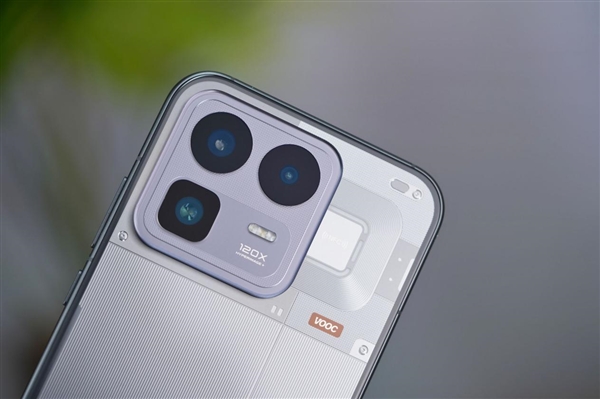 透明RGB光环 辨识度拉满！真我Neo8图赏