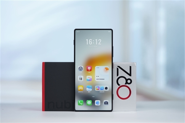 倪飞谈真全屏iPhone：国产手机早已将苹果远远甩在身后