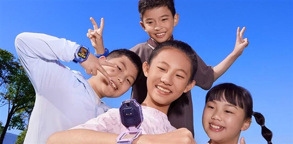 1399元！小米首款儿童手表上架：翻转设计