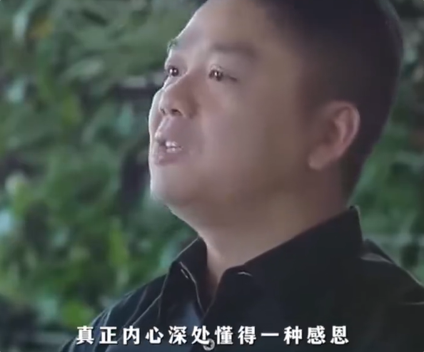 刘强东老家喊话村民来拉年货：三轮车、小推车能用的都用上