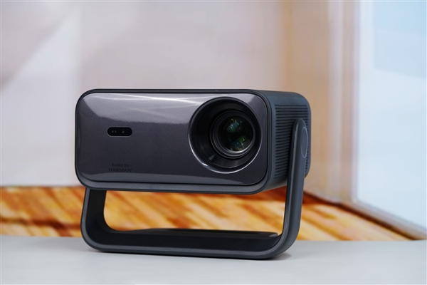 1300CVIA亮度+哈曼音响！哈趣K3 Ultra Max投影仪图赏