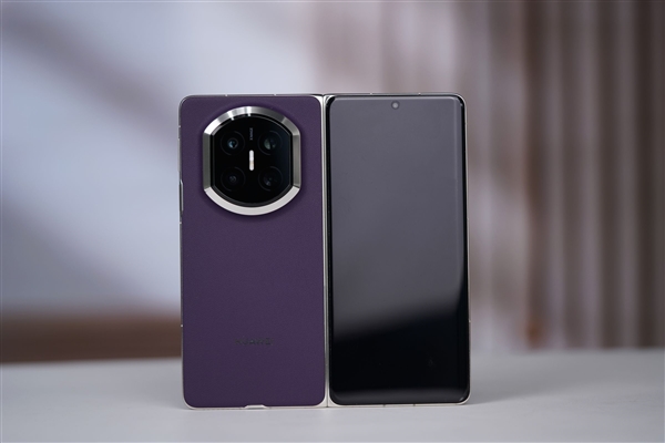 双折叠巅峰之作！华为Mate X7典藏版图赏